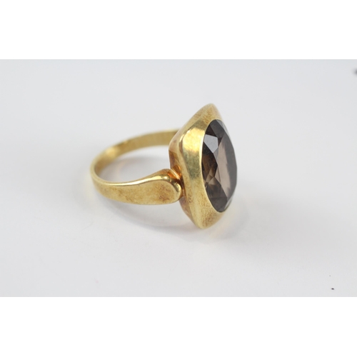 221 - 14ct gold vintage modernist smokey quartz ring (6.5g)