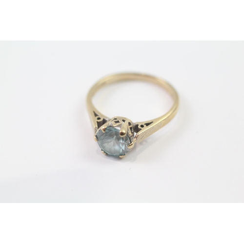 238 - 9ct gold antique blue zircon set solitaire ring (2.5g) Size  L 1/2