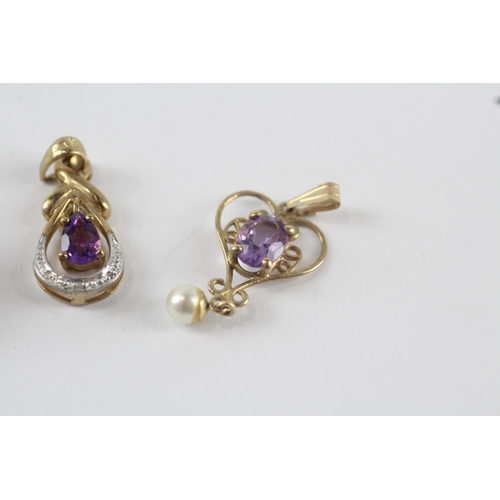 268 - 3 x 9ct gold diamond, amethyst & faux pearl pendants (4.9g)