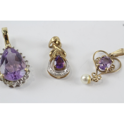 268 - 3 x 9ct gold diamond, amethyst & faux pearl pendants (4.9g)