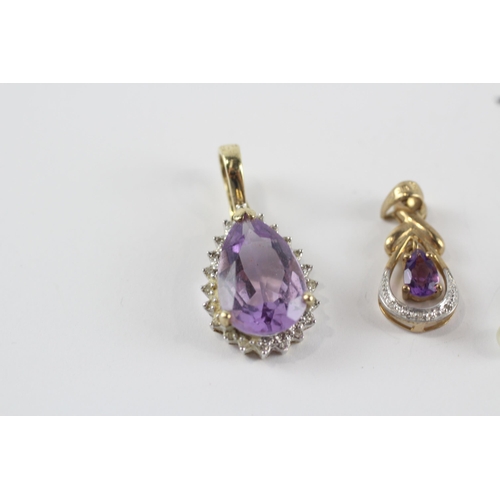 268 - 3 x 9ct gold diamond, amethyst & faux pearl pendants (4.9g)