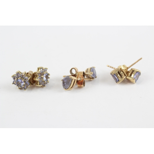 27 - 3 X 9ct Gold Tanzanite Set Stud Earrings (3.7g)