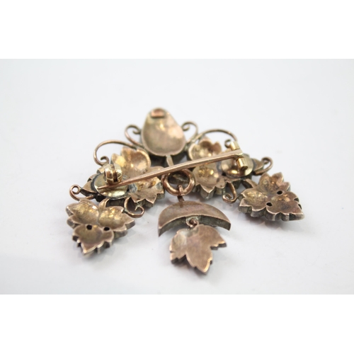 283 - Silver gilt antique brooch with rose cut stones (14g)