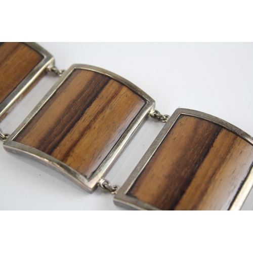 291 - Silver bracelet with wooden panels (51g)