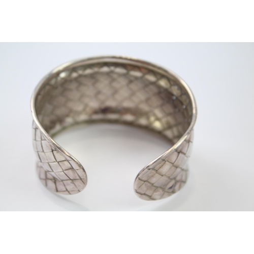 300 - Silver Suarti bangle and bracelet (71g)