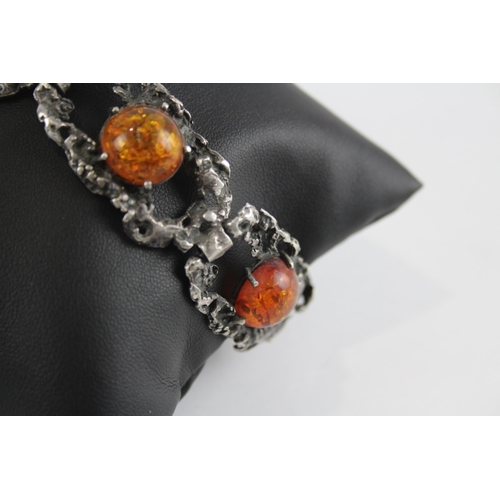 303 - Silver brutalist Amber bracelet (34g)