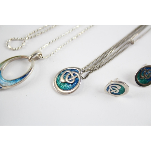 308 - A collection of silver enamel jewellery by maker Malcolm Gray including set (12g)