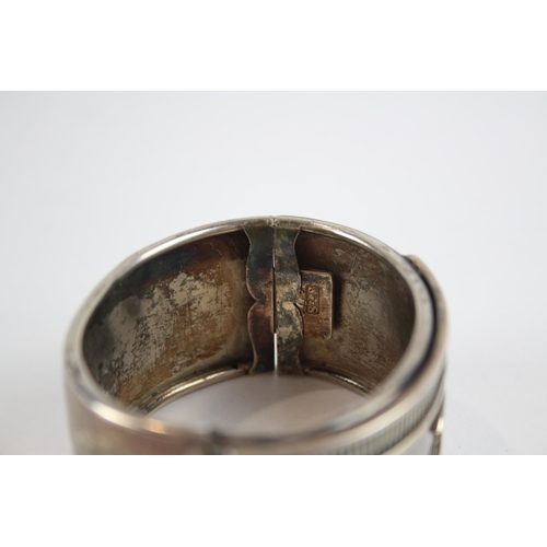 317 - Silver antique buckle design bangle (57g)