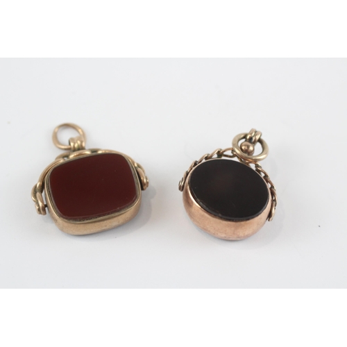 32 - 2 X 9ct Gold Antique Bloodstone And Carnelian Set Spinning Fobs (11.4g)