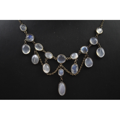 323 - Silver moonstone necklace (8g)