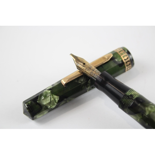 486 - Vintage WAHL Eversharp Green Fountain Pen w/ 14ct Gold Nib WRITING