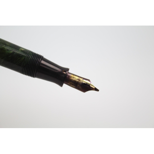 494 - Vintage WATERMAN Ideal Green Lacquer Fountain Pen w/ 14ct Gold Nib WRITING