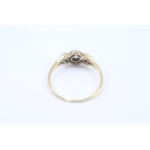 5 - 18ct Gold Antique Diamond And Blue Zircon Set Trilogy Ring (1.7g) Size  P 1/2