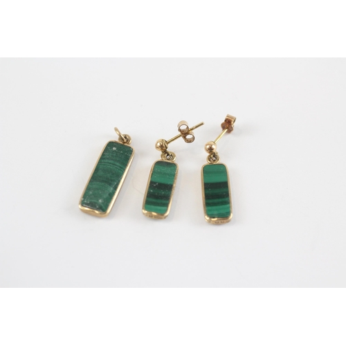 67 - 9ct Gold Malachite Pendant & Drop Earrings (4.4g)