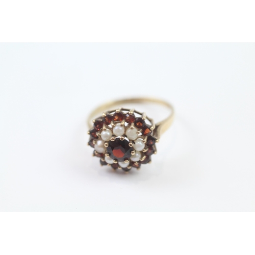 68 - 9ct Gold Vintage Garnet & Pearl Cluster Ring (2.9g) Size  O 1/2