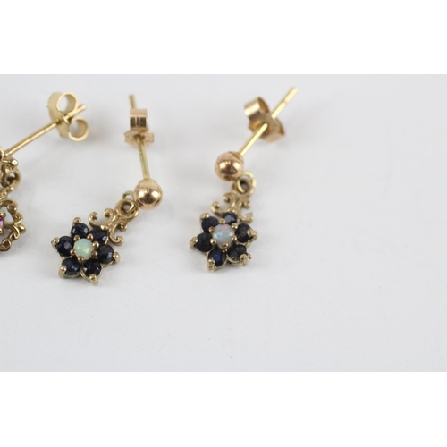 83 - 2 X 9ct Gold Gemstone Cluster Earrings Inc. Ruby, Sapphire & Opal (1.7g)