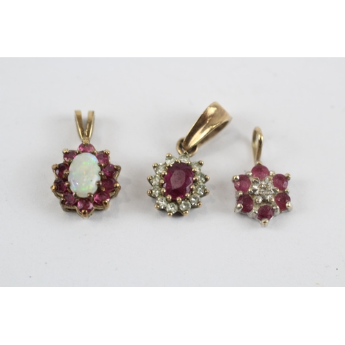 88 - 3 X 9ct Gold Gemstone Cluster Pendants Inc, Diamond, Ruby & Opal (2.3g)