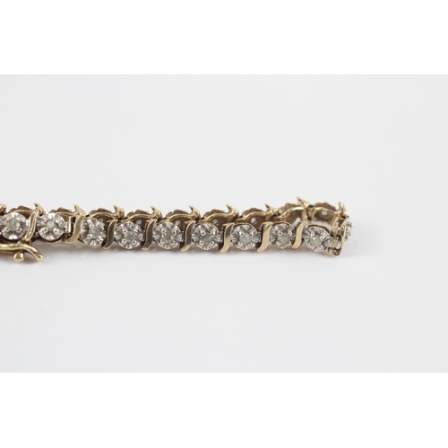 91 - 9ct Gold Diamond Fancy Link Bracelet (6.1g)