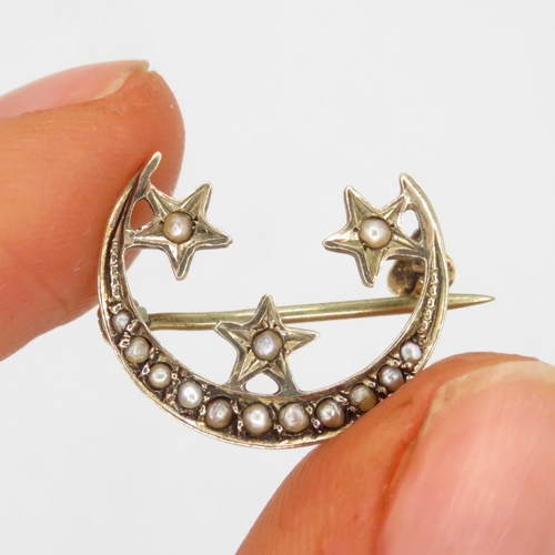 110 - 9ct Gold Antique Split Pearl Set Crescent Moon And Stars Brooch (1.2g)