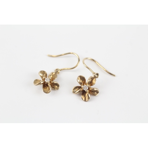 15 - 14ct gold diamond floral drop earrings (2.2g)