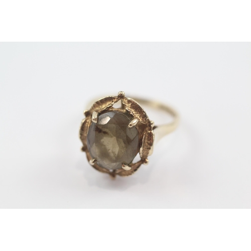 173 - 9ct gold vintage smokey quartz dress ring (4.2g) Size  P