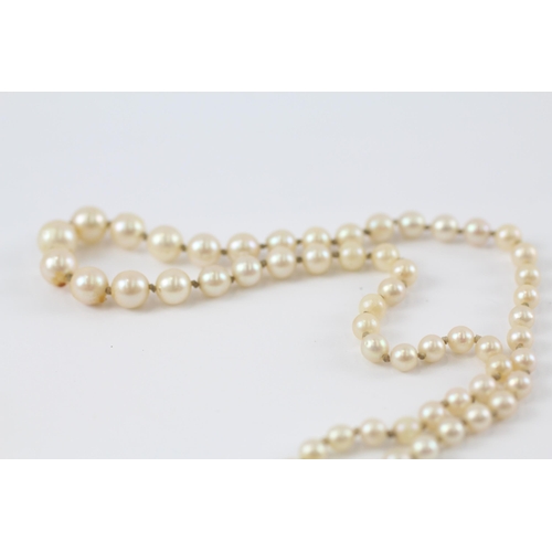 175 - 9ct gold clasped individually knotted cultured pearl necklace (12.5g)