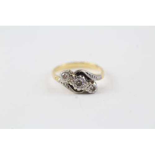 182 - 18ct gold diamond three stone vintage ring (2.6g) Size  F