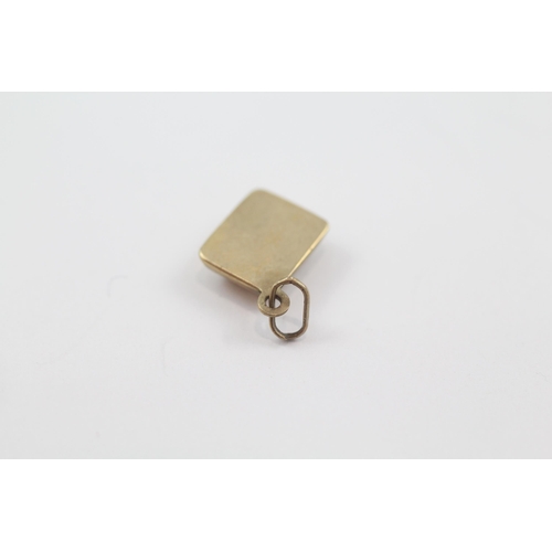 185 - 9ct gold vintage Cadbury chocolate charm (0.5g)