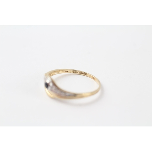 58 - 9ct gold sapphire & diamond dress ring (1.2g) Size  P