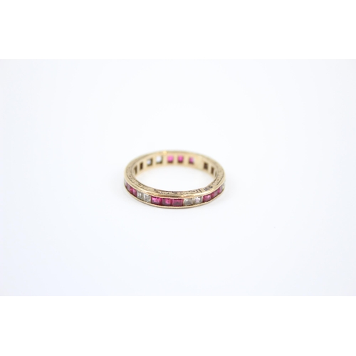 86 - 9ct gold art deco paste eternity ring (2g) Size  K