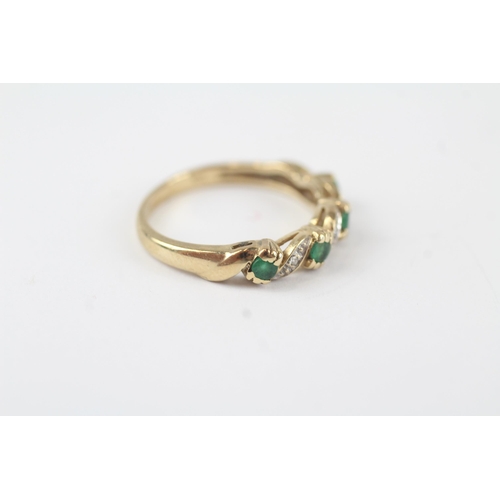 92 - 9ct gold vintage emerald & diamond dress ring (1.8g) Size  K