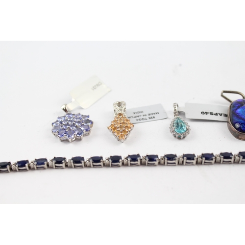 238 - A collection of silver jewellery including gemstone (27g)