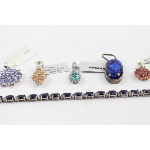 238 - A collection of silver jewellery including gemstone (27g)