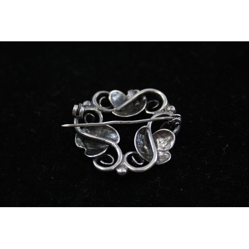 247 - Silver foliate brooch by Danish maker Niels Bucholst (7g)