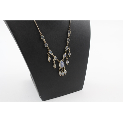 262 - Silver necklace set with Moonstone (9g)