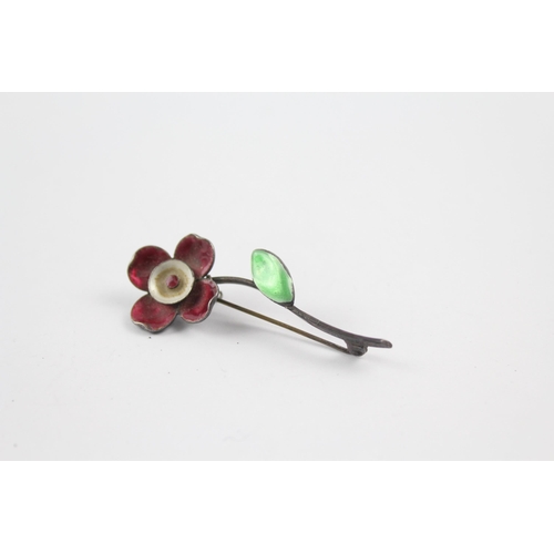 284 - Silver enamel flower brooch by maker Bernard Instone (6g)