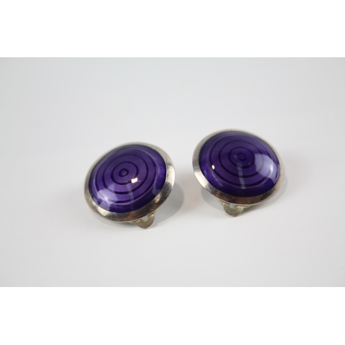 290 - Two pairs of silver enamel clip on earrings (18g)