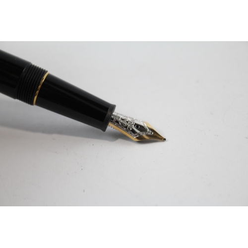 452 - MONTBLANC Meisterstuck Black Fountain Pen w/ 14ct White Gold Nib WRITING