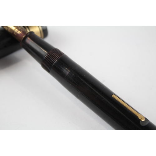 472 - Vintage CONWAY STEWART 100 Black FOUNTAIN PEN w/ 14ct Gold Nib WRITING