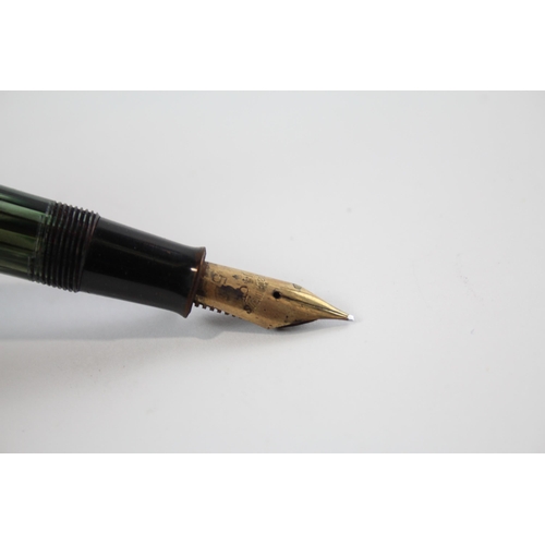 500 - Vintage WATERMAN w5 Green Lacquer Fountain Pen w/ 14ct Gold Nib WRITING