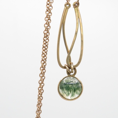 130 - 9ct gold vintage moss agate drop necklace (5g)