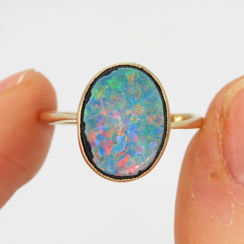 64 - 14ct gold vintage opal doublet dress ring (2g) Size  O