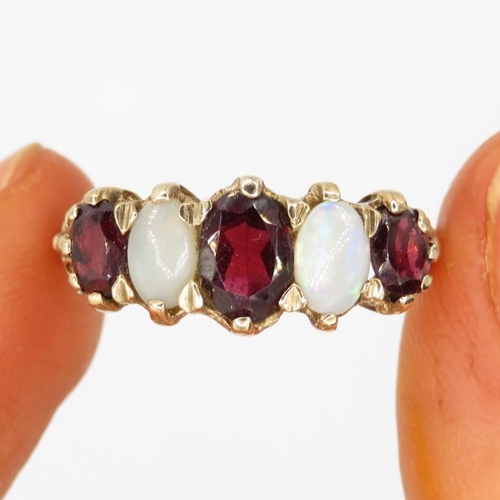 169 - 9ct gold vintage garnet & opal five stone ring (3.7g) Size  S