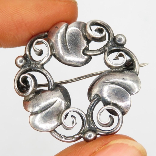 247 - Silver foliate brooch by Danish maker Niels Bucholst (7g)