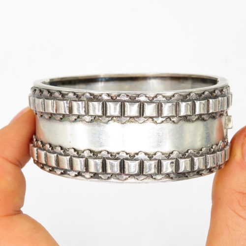 260 - Silver antique Victorian bangle (30g)