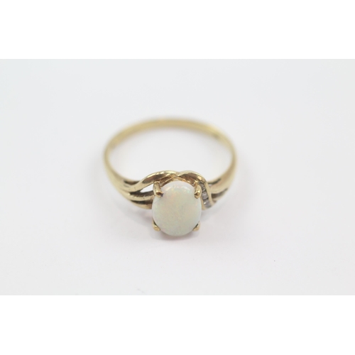 1 - 9ct gold vintage opal & diamond dress ring (2.1g) Size  Q