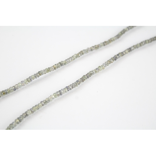 101 - 9ct gold clasp green sapphire single strand necklace (8.4g)