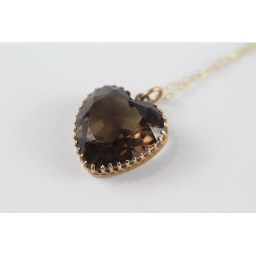 104 - 9ct gold smoky quartz heart pendant necklace (3.6g)