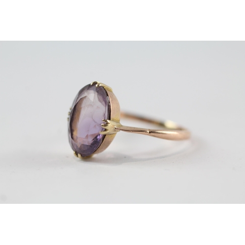 112 - 9ct gold antique amethyst single stone ring (2.8g) Size  T