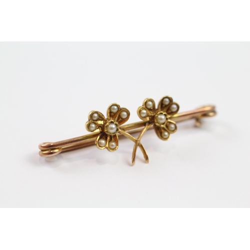 116 - 9ct gold antique seed pearl double shamrock bar brooch with 15ct gold front (2.8g)